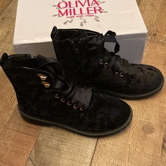 Olivia Miller Ribbon Lace Velvet Combat Boots - Picture 4 of 4